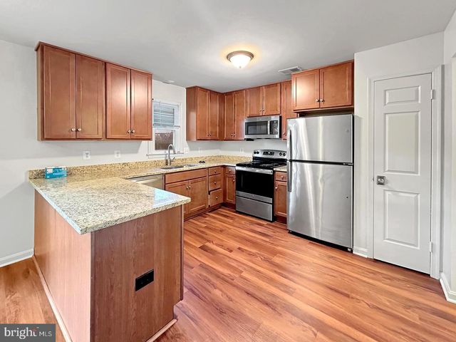 7338 MALLORY LN, Alexandria, VA 22315