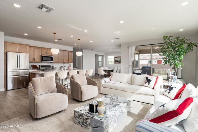 12872 N FOUNDERS PARK Boulevard, Surprise, AZ 85379