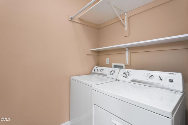 213 E Drake Lane, Mebane, NC 27302