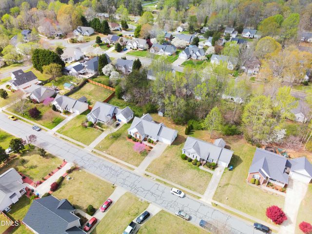 213 E Drake Lane, Mebane, NC 27302
