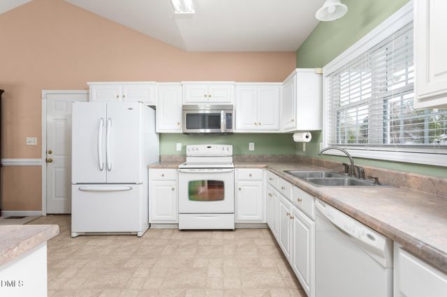 213 E Drake Lane, Mebane, NC 27302