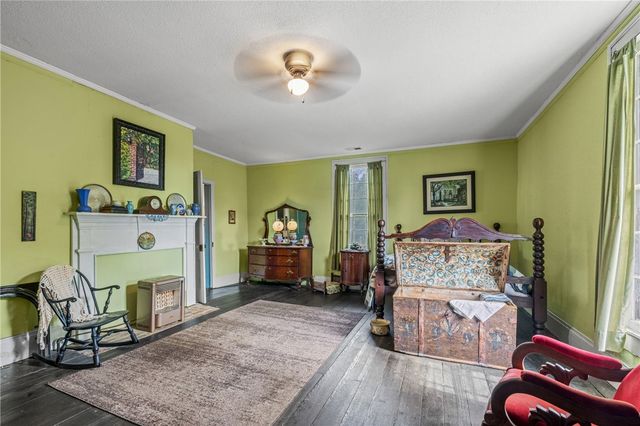 140 + 130 S Mechanic Street, Pendleton, SC 29670