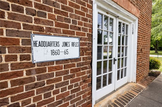 140 + 130 S Mechanic Street, Pendleton, SC 29670