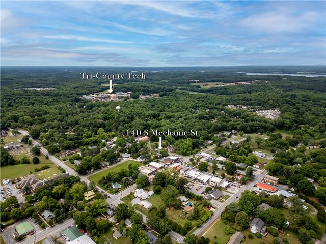 140 + 130 S Mechanic Street, Pendleton, SC 29670