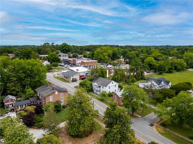 140 + 130 S Mechanic Street, Pendleton, SC 29670