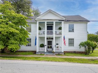 140 + 130 S Mechanic Street, Pendleton, SC 29670
