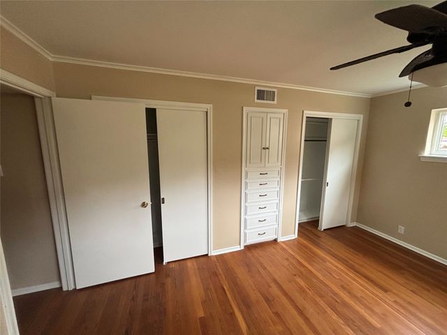 6127 Bandera Avenue B, Dallas, TX 75225