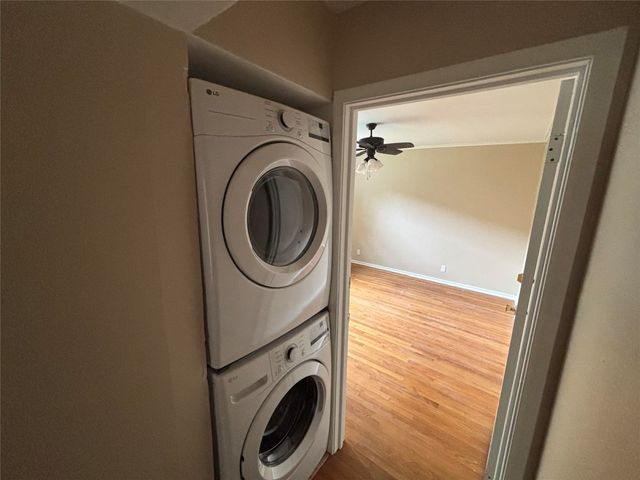 6127 Bandera Avenue B, Dallas, TX 75225