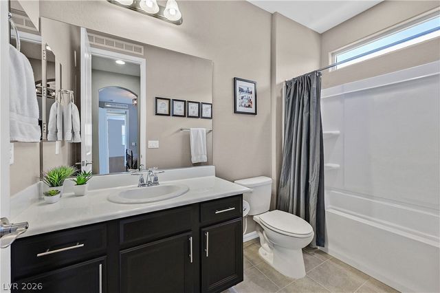 9533 Belmont Bay Avenue, Las Vegas, NV 89148