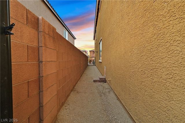 9533 Belmont Bay Avenue, Las Vegas, NV 89148