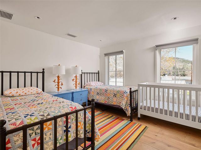 3016 Edgewater DR, Austin, TX 78733