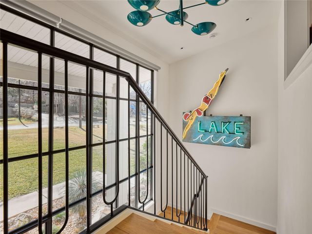 3016 Edgewater DR, Austin, TX 78733