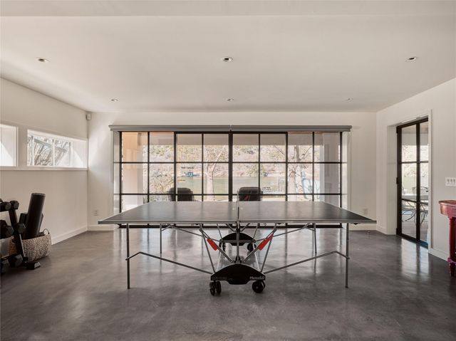 3016 Edgewater DR, Austin, TX 78733