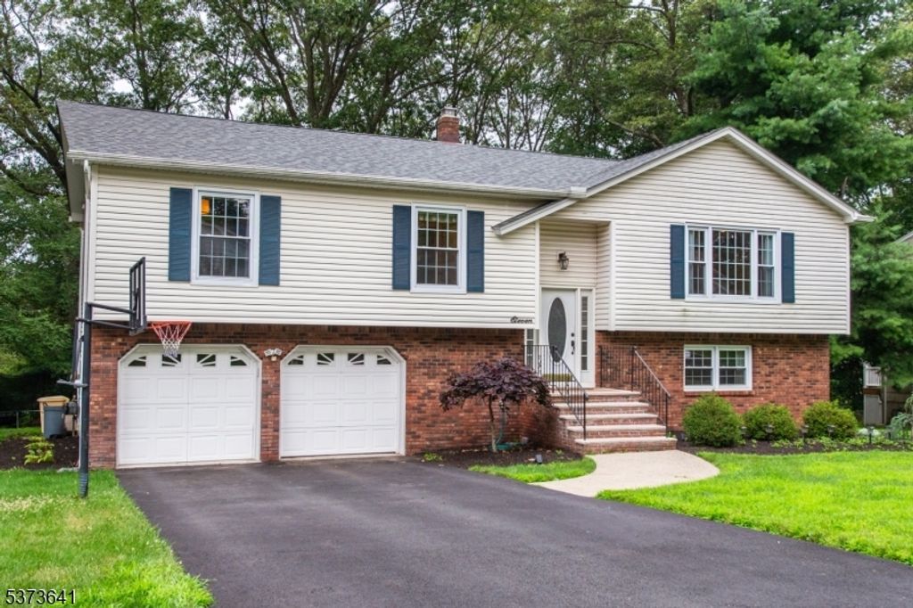 11 Cottonwood Dr, Randolph Twp., NJ 07869