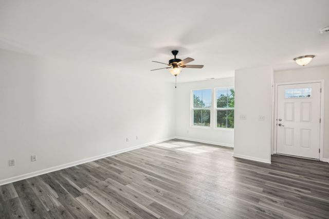 259 Hollandale Rd, La Vergne, TN 37086