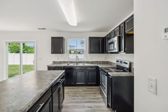 259 Hollandale Rd, La Vergne, TN 37086