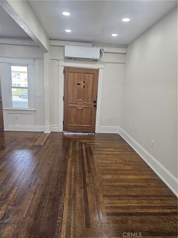 711 S Broadway, Santa Ana, CA 92701