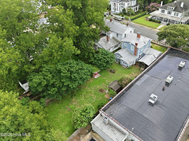 122 E 2nd Street, Washington, NC 27889