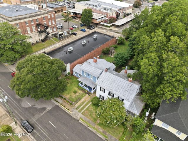 122 E 2nd Street, Washington, NC 27889