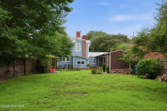 122 E 2nd Street, Washington, NC 27889