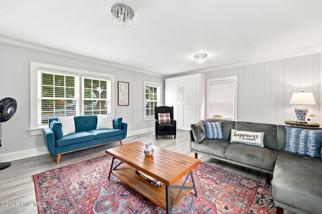 122 E 2nd Street, Washington, NC 27889