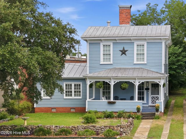 122 E 2nd Street, Washington, NC 27889