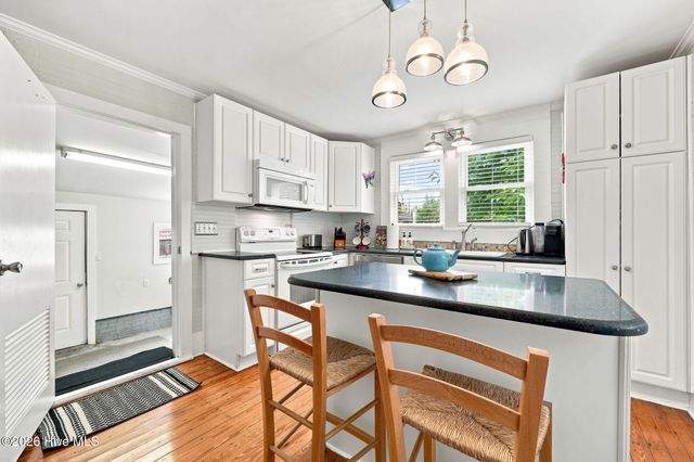 122 E 2nd Street, Washington, NC 27889