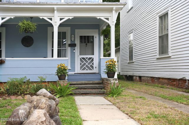 122 E 2nd Street, Washington, NC 27889