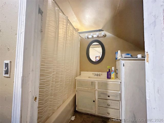 17730 S Old Highway 62, Tahlequah, OK 74464