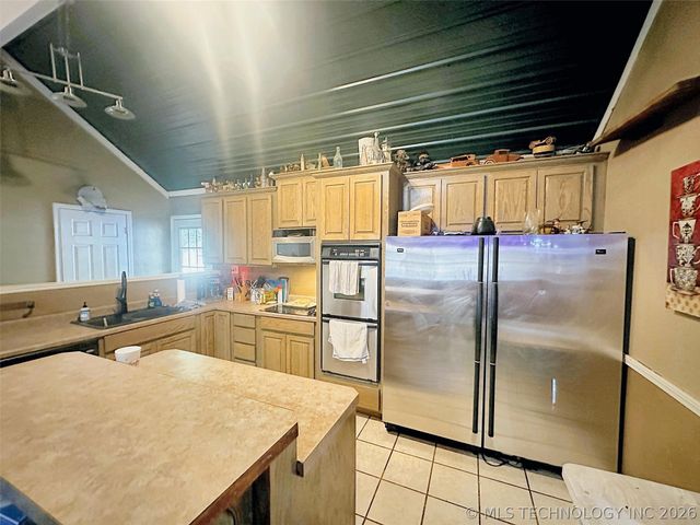 17730 S Old Highway 62, Tahlequah, OK 74464