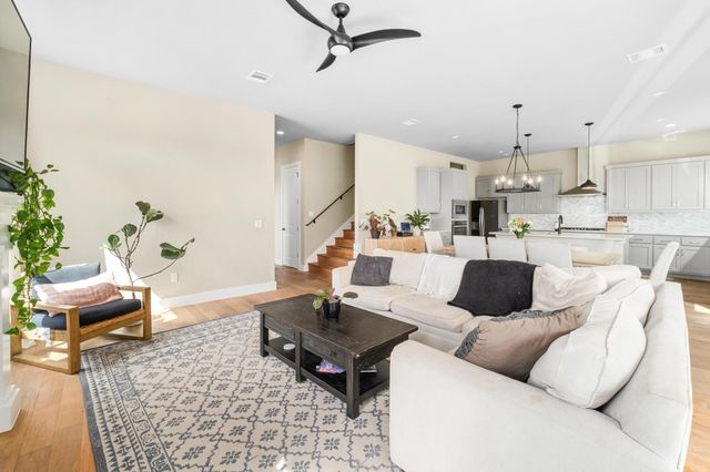 11110 Zimmerman LN 25, Austin, TX 78726
