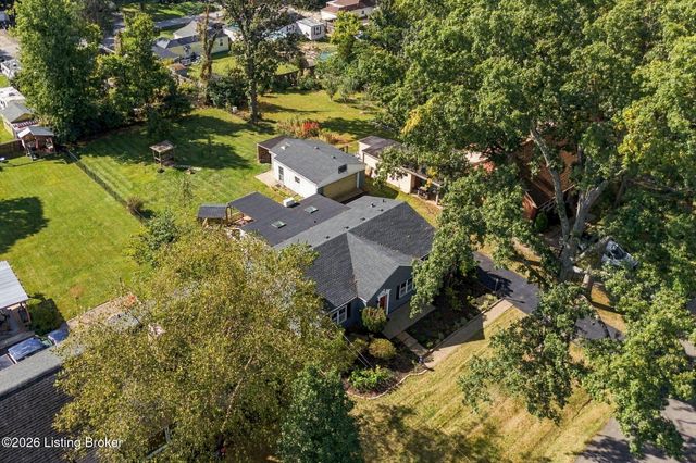 11706 Herrick Ln, Louisville, KY 40243
