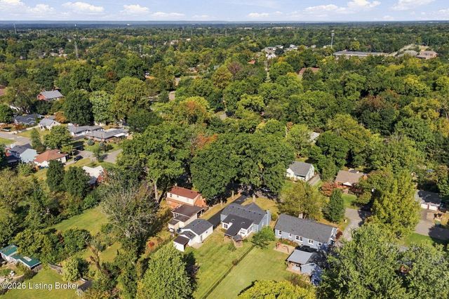 11706 Herrick Ln, Louisville, KY 40243