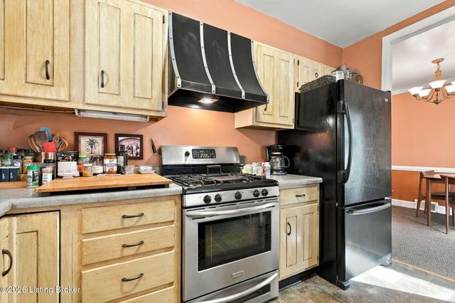 11706 Herrick Ln, Louisville, KY 40243