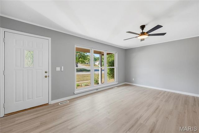 2916 Thrush Drive, St Charles, MO 63301