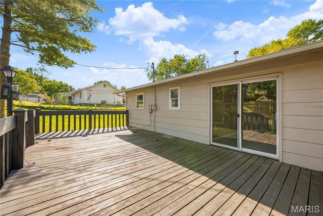 2916 Thrush Drive, St Charles, MO 63301