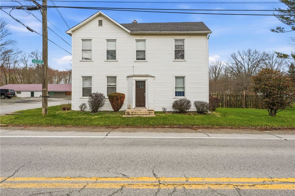 7185 W Market St, Jefferson Twp, PA 16137