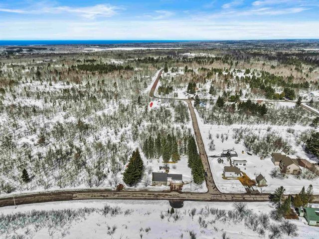 21278 Main Street, Hancock, MI 49930