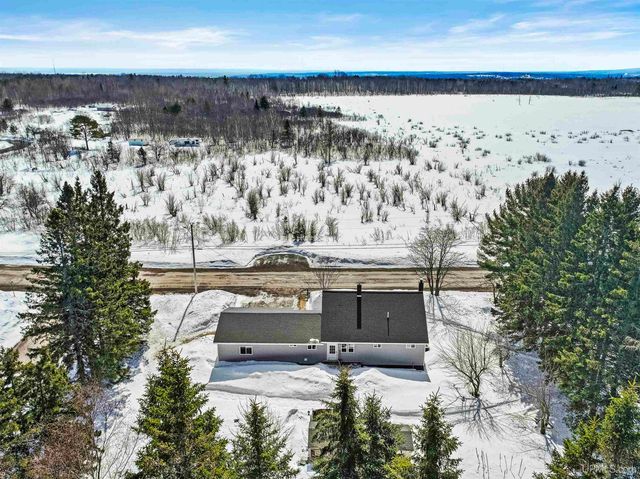 21278 Main Street, Hancock, MI 49930