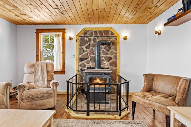 21278 Main Street, Hancock, MI 49930