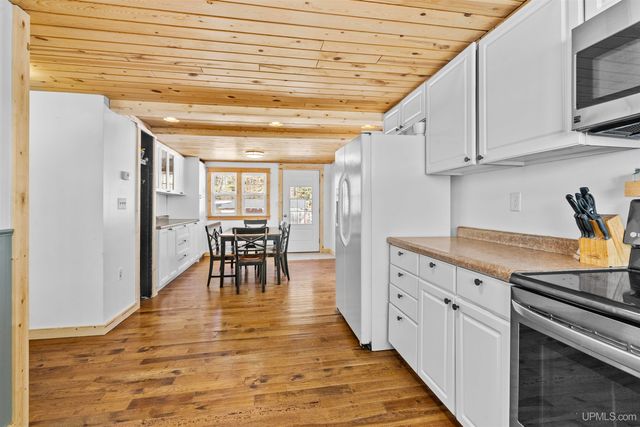 21278 Main Street, Hancock, MI 49930