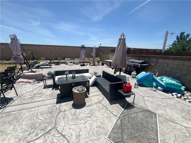 4042 W Avenue J9, Lancaster, CA 93536