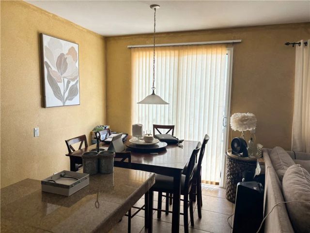 4042 W Avenue J9, Lancaster, CA 93536