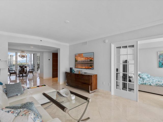 19111 Collins Ave 1406, Sunny Isles Beach, FL 33160