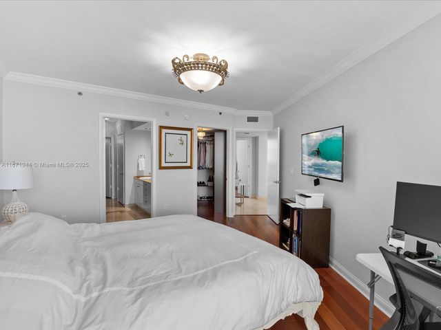 19111 Collins Ave 1406, Sunny Isles Beach, FL 33160