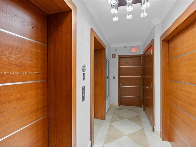 19111 Collins Ave 1406, Sunny Isles Beach, FL 33160