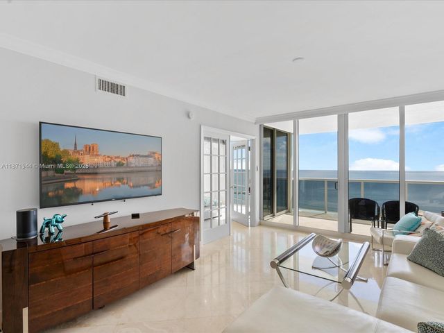 19111 Collins Ave 1406, Sunny Isles Beach, FL 33160