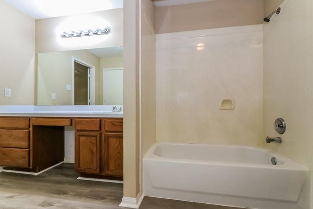 10902 Ivy Park, Houston, TX 77075