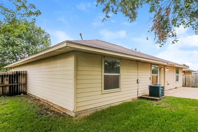 10902 Ivy Park, Houston, TX 77075