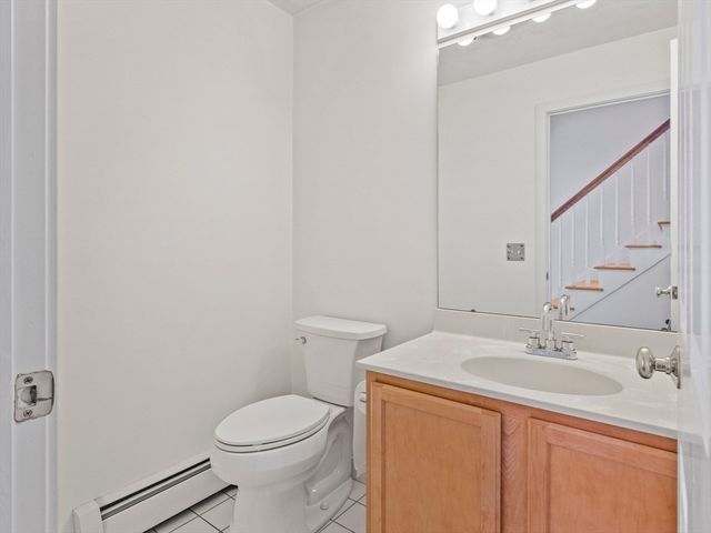 45 Gates St, Framingham, MA 01702